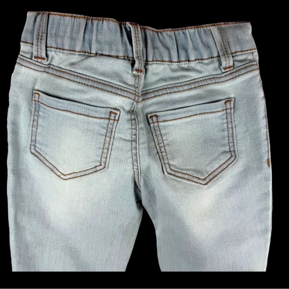 OshKosh B’gosh by Carter’s Baby Girl Jeans 18M Light Wash – Brand New with Tags - Picture 7 of 16